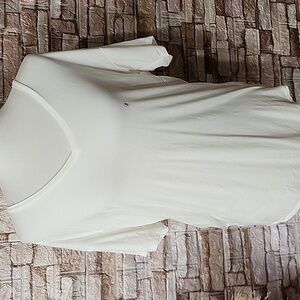 American Eagle  Soft  Women's V-Neck Cream Top Brand New